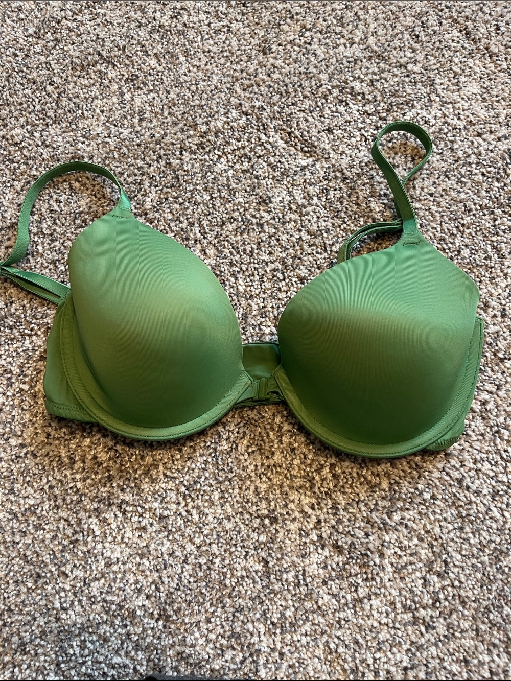 PINK Victoria's Secret Green Smooth Push-Up Bra